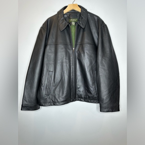 Eddie Bauer Men's Lined Leather Jacket in Black - Picture 2 of 8